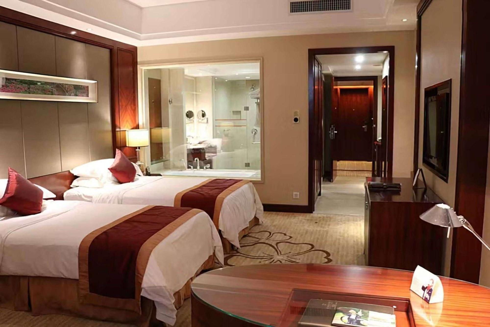 Ramada Plaza Shaoguan City Centre Esterno foto
