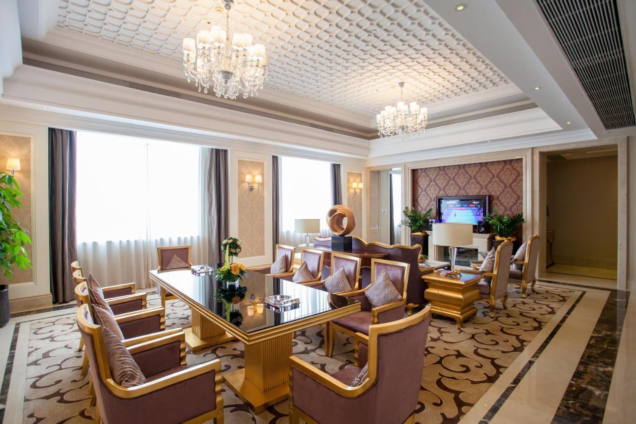 Ramada Plaza Shaoguan City Centre Esterno foto